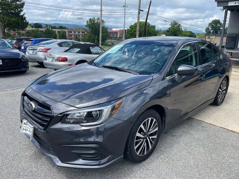 Used 2018 Subaru Legacy 2.5i Premium AWD/4WD image 5