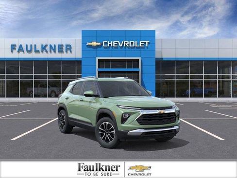 New 2026 Chevrolet TrailBlazer LT w/ LT Cold Weather Package AWD/4WD image 1