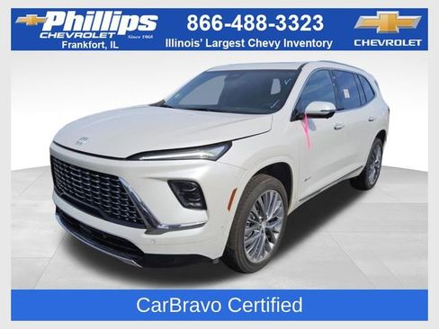 Used 2025 Buick Enclave Avenir FWD image 1