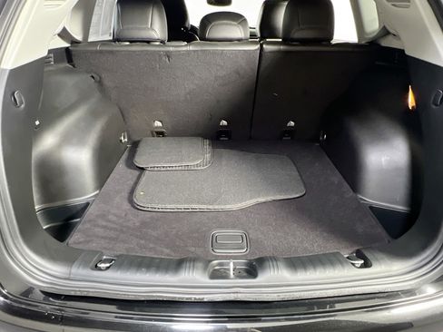 Used 2022 Jeep Compass Limited image 23