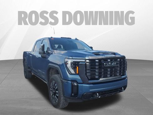 Used 2024 GMC Sierra 2500 Denali Ultimate image 3