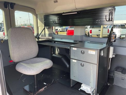 Used 2017 Ford Transit 150 XLT image 27