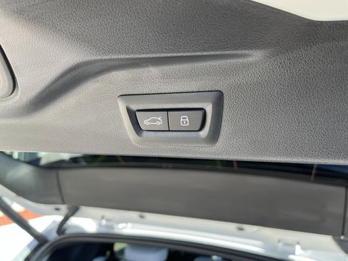 Certified 2024 BMW X5 M60i image 34