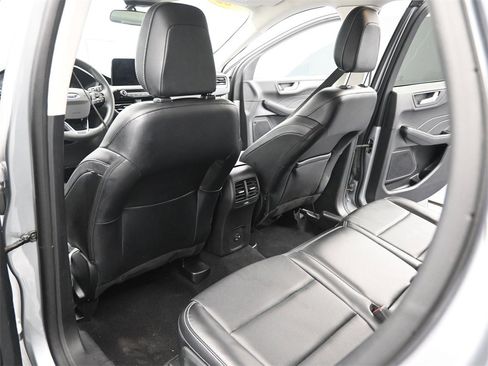 Used 2022 Ford Escape SEL image 15