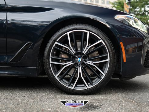 Used 2022 BMW 540i w/ M Sport Package image 10