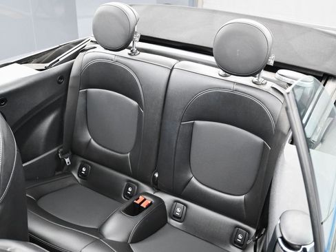 Used 2022 MINI Cooper S image 31