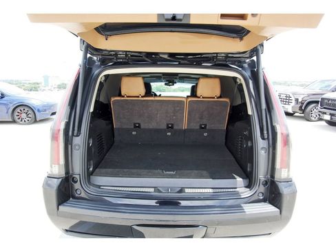 Used 2020 Cadillac Escalade ESV Luxury AWD/4WD image 28