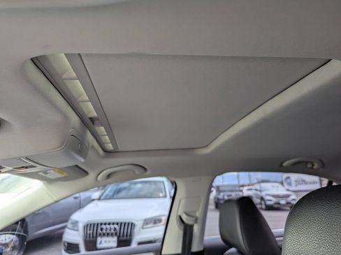 Used 2017 Volkswagen Jetta SE FWD image 28