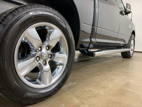 Used 2018 RAM 1500 Big Horn image 9