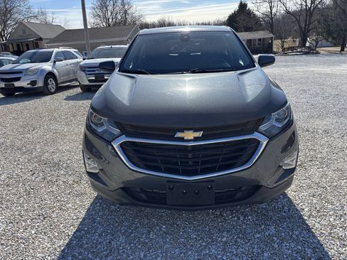 Used 2020 Chevrolet Equinox LT w/ Driver Convenience Package FWD image 4