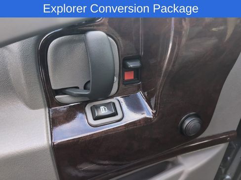 Used 2019 Chevrolet Express 2500 image 15