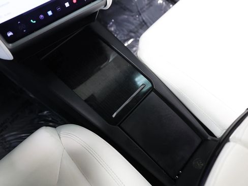 Used 2019 Tesla Model X Long Range AWD/4WD image 35