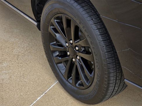 Used 2018 Ford Expedition Limited w/ Equipment Group 301A image 8