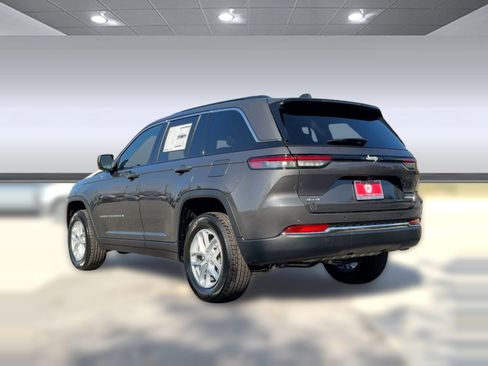 New 2025 Jeep Grand Cherokee Laredo X image 3