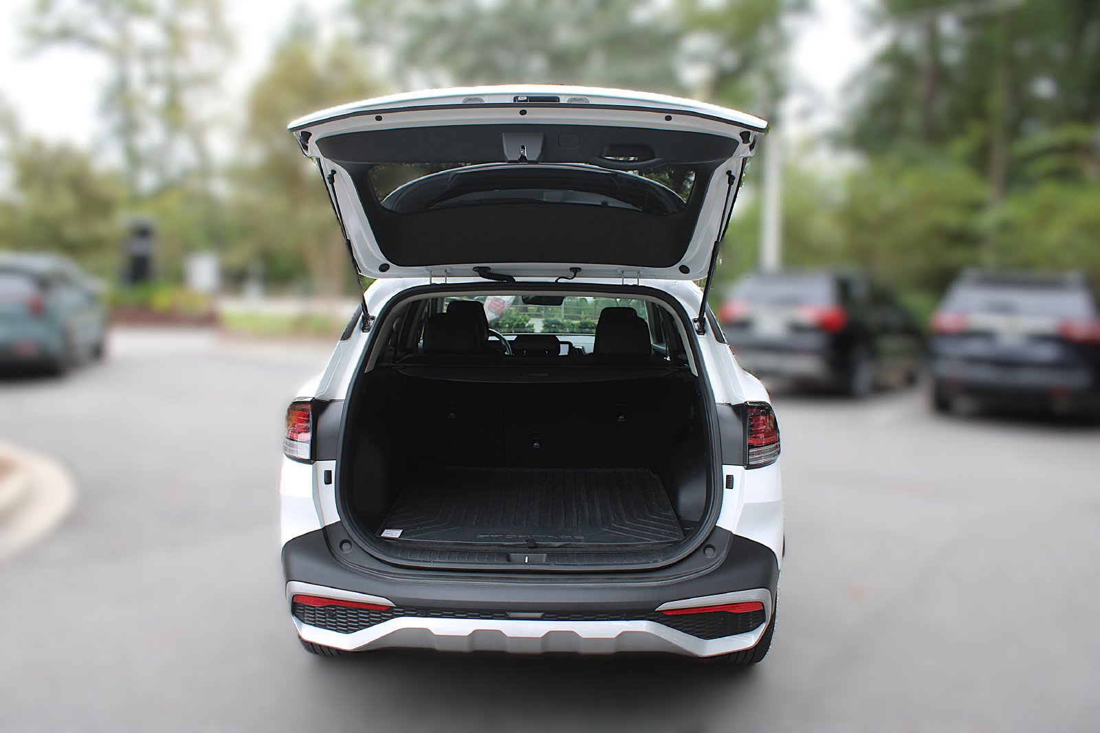 Certified 2023 Kia Sportage EX FWD image 9