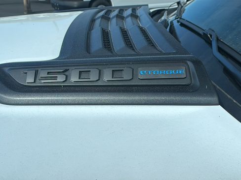 New 2026 RAM 1500 Laramie w/ Sport Appearance Package AWD/4WD image 9