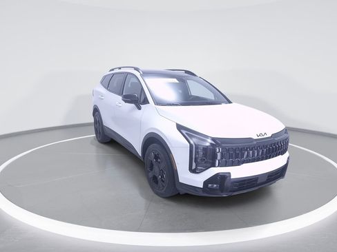 Used 2026 Kia Sportage X-Line w/ X-Line Technology Package image 2