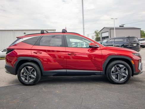 Used 2025 Hyundai Tucson SEL AWD/4WD image 14