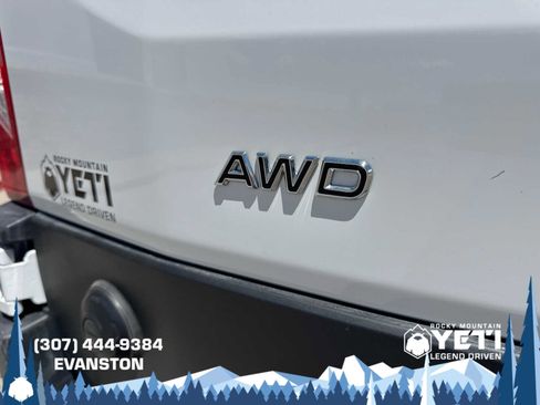 Used 2025 Ford Transit 250 148 High Roof Extended AWD image 17