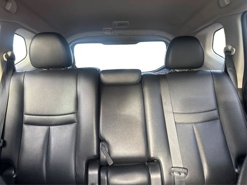 Used 2018 Nissan Rogue SL FWD image 13