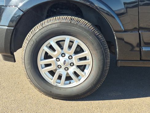 Used 2013 Ford Expedition Limited AWD/4WD image 10