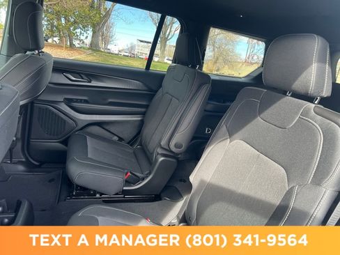 New 2026 Jeep Grand Cherokee L 4WD image 24