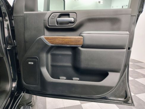 Used 2022 Chevrolet Silverado 3500 High Country w/ Technology Package image 30