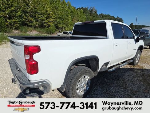 Used 2023 Chevrolet Silverado 2500 LT AWD/4WD image 7