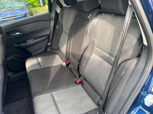 Used 2025 Nissan Rogue SV image 22