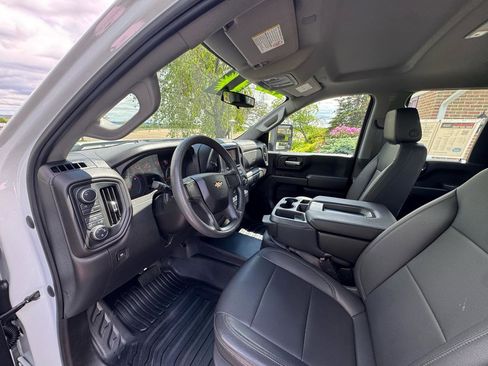 Used 2021 Chevrolet Silverado 2500 W/T w/ Snow Plow Prep/Camper Package AWD/4WD image 11