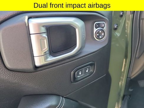 Used 2023 Jeep Wrangler Unlimited Sahara AWD/4WD image 22
