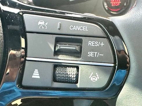 Used 2025 Honda Pilot Black Edition image 14