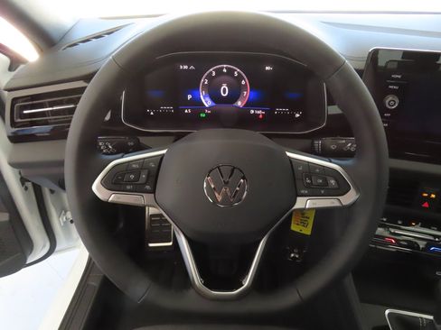 Used 2026 Volkswagen Jetta Sport FWD image 15
