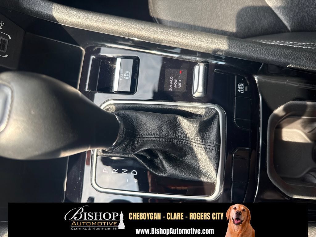 Used 2025 Jeep Compass Limited AWD/4WD image 22