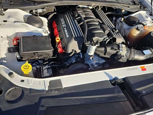 Used 2016 Dodge Challenger SRT w/ Technology Group image 13