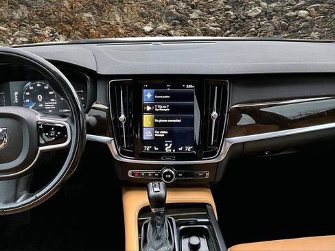 Used 2018 Volvo S90 T5 Momentum w/ Protection Package Premier image 6