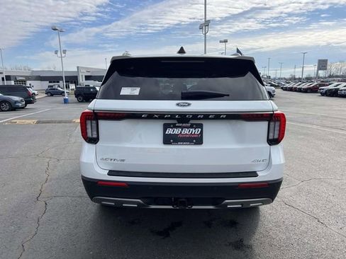 New 2026 Ford Explorer Active w/ Active Comfort Package image 6