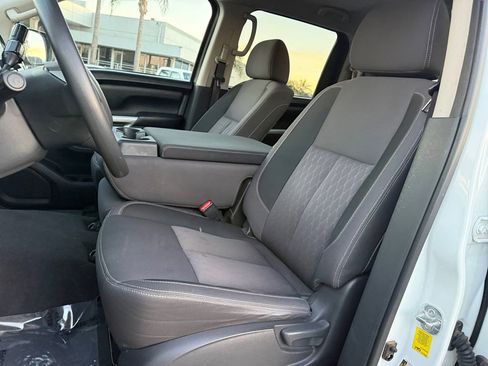 Used 2022 Nissan Titan SV w/ Accessory Utility Package image 13