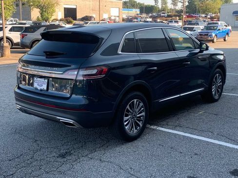 Used 2023 Lincoln Nautilus AWD w/ Premium Package image 5