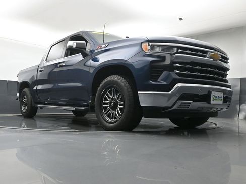 Used 2023 Chevrolet Silverado 1500 LTZ w/ LTZ Premium Package image 22