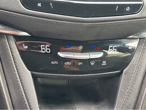 Used 2023 Cadillac XT5 Luxury AWD/4WD image 19