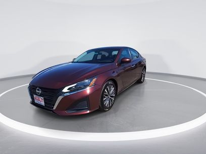 Used 2023 Nissan Altima 2.5 SV