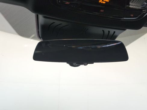 Used 2023 BMW M4 Competition image 16