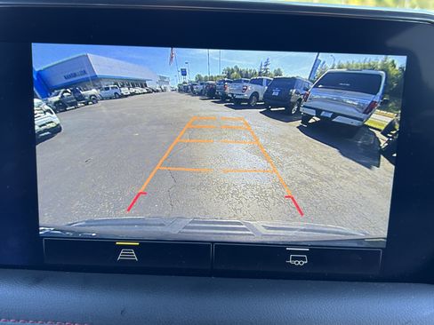 Used 2023 Chevrolet Suburban RST AWD/4WD image 11