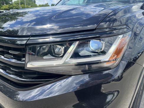 Certified 2023 Volkswagen Atlas SEL R-Line AWD/4WD image 26