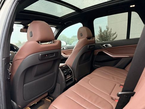 Used 2019 BMW X5 xDrive40i w/ Convenience Package image 19