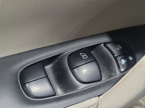 Used 2019 Nissan Rogue Sport SL image 27