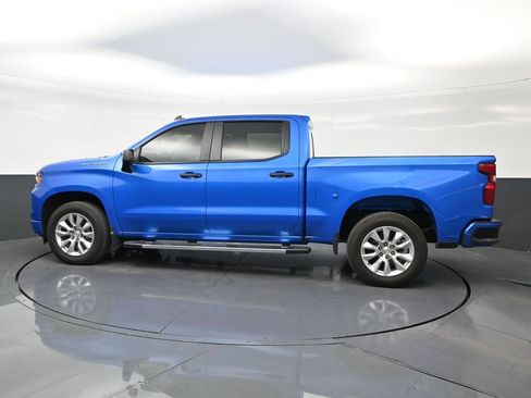 Used 2025 Chevrolet Silverado 1500 Custom RWD image 2