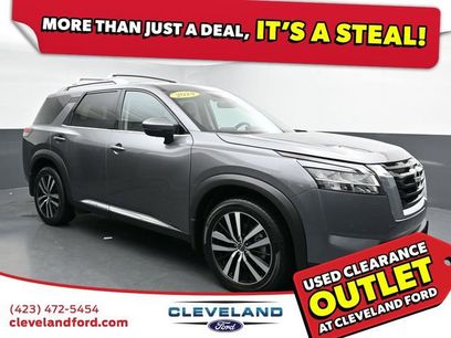 Used 2024 Nissan Pathfinder Platinum
