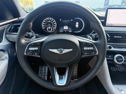 Used 2022 Genesis G70 3.3T image 26